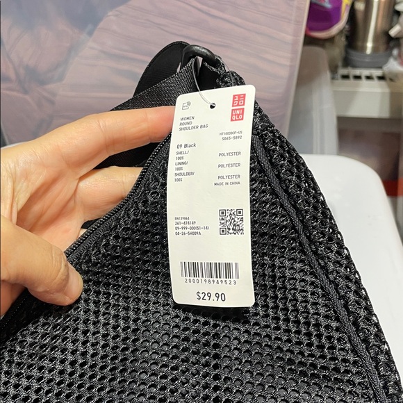 Uniqlo Black Mesh Crossbody Bag - Picture 3 of 4